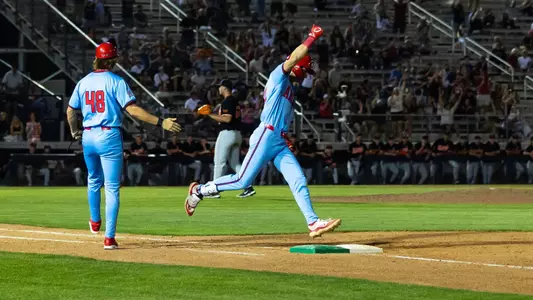 Maddox Mihalakis — TUCSON, ARIZ. — Baseball vs Oklahoma State at Hi Corbett Field.
April 12, 2025.
Photo by Kathryn Wristen / Arizona Athletics
