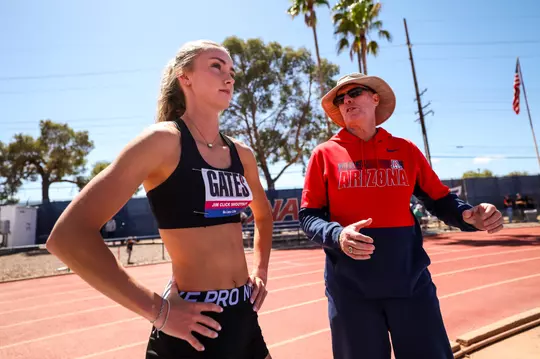 Emma Gates, Bob Myers, high jumps coach — TUCSON, ARIZ. -- Track and field competes in the second day of the 2025 Jim Click Shootout at Roy P. Drachman Stadium.
April 5, 2025.
Photo by Mike Christy / Arizona Athletics