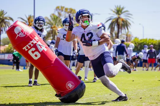 defensive end Dominic Lolesio (42) — TUCSON, ARIZ. -- Football Fall Camp Day Five at Cole and Jeannie Davis Sports Center and Dick Tomey Practice Fields.
Aug. 4, 2025.
Photo by Marison Bilagody / Arizona Athletics