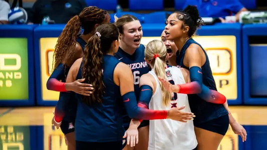 University of Arizona Volleyball 2025 vs Oregon State at Bronco Gym. Photo by Kenna Harbison
