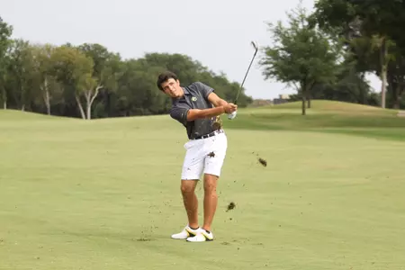 Jerry Ruiz missed his graduation ceremony while playing Saturday's final round.