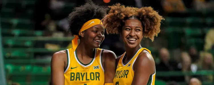 DiDi Richards & NaLyssa Smith