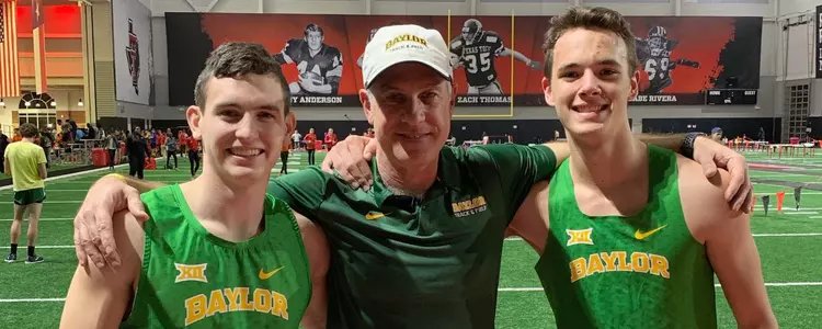 Pole Vault Team