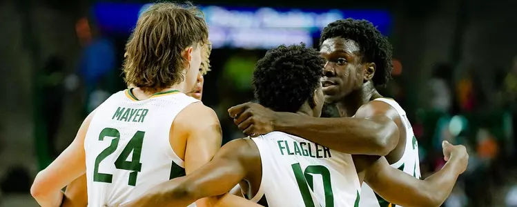 Baylor Men's Basketball Huddle