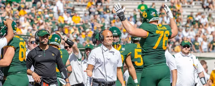 Dave Aranda trying to win school-record 12 games.