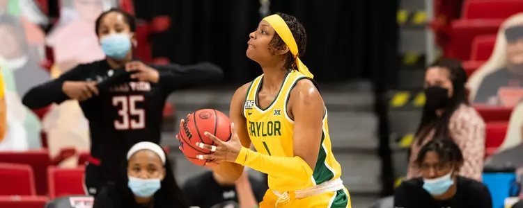 NaLyssa Smith 2021