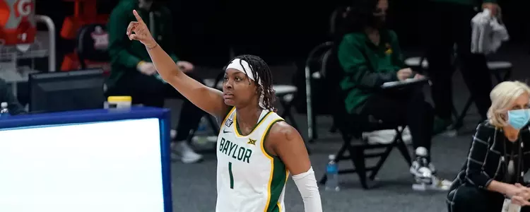 NaLyssa Smith