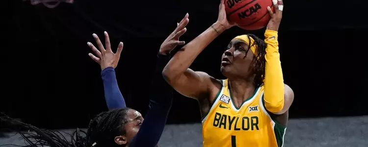 NaLyssa Smith