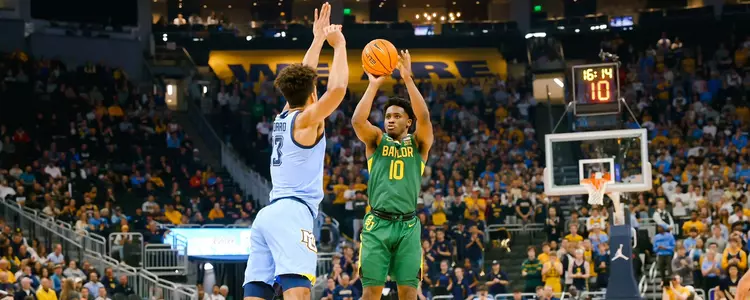 Adam Flagler takes a shot at Marquette 2022