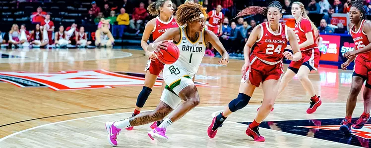 NaLyssa Smith vs. Oklahoma