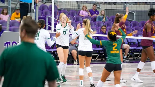 Riley Simpson celebrates vs. Minnesota