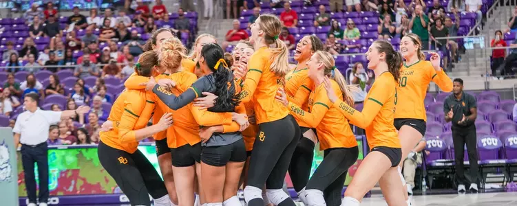 VB celebrates the defeat of No. 3 Wisconsin