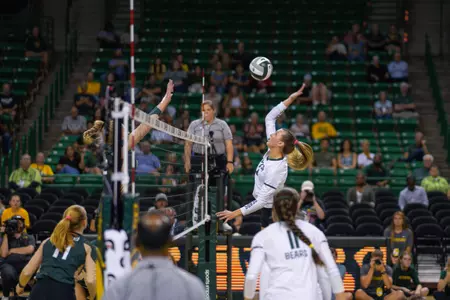 Averi Carlson goes for an attack against Colorado State.