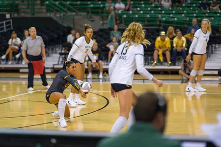 Lauren Briseño digs the ball against Colorado State.