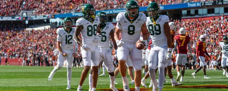 Ben Sims celebrates a TD catch at Iowa State in 2022