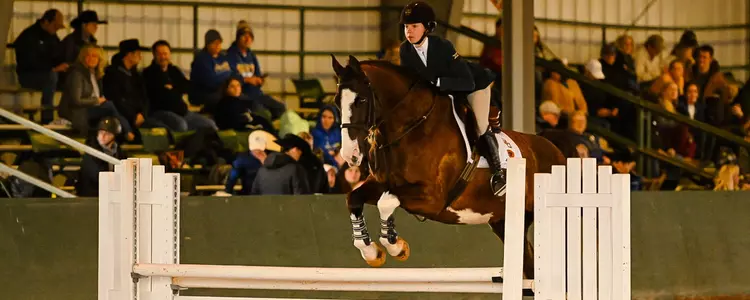 Molly Canfield competes in a Fences ride