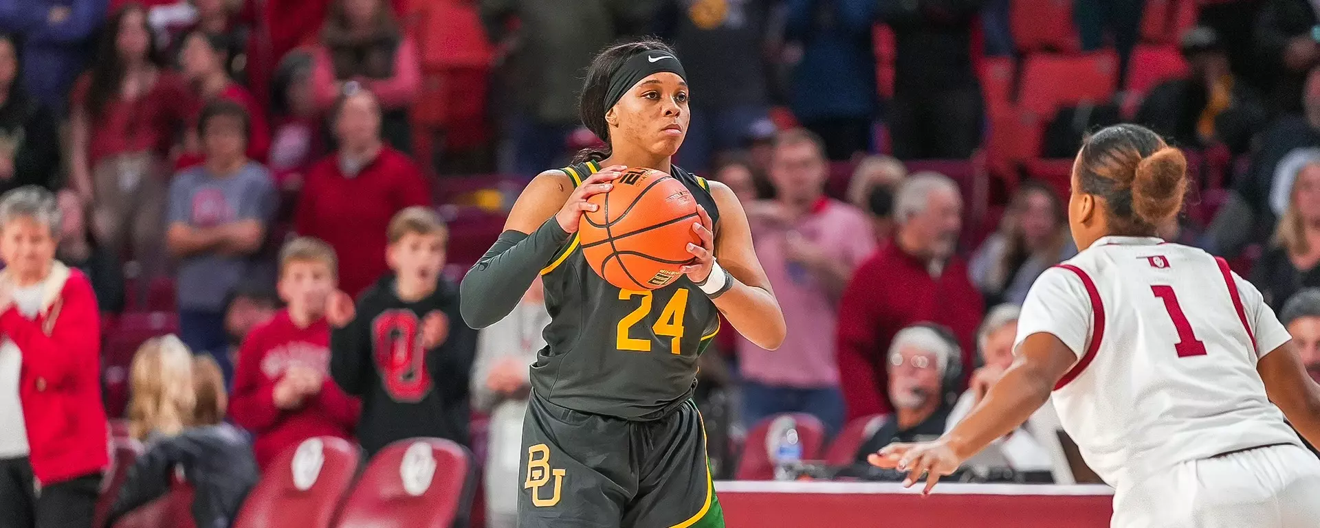 Sarah Andrews lets her offense get set against Oklahoma