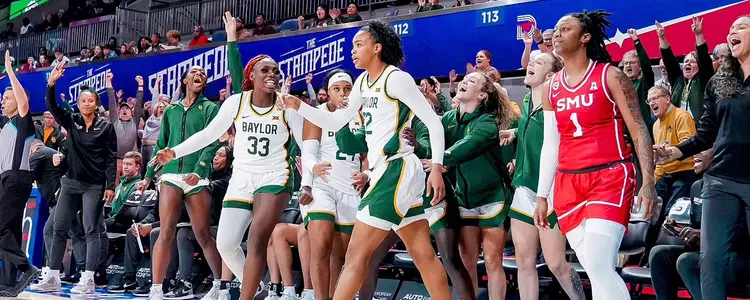 Bella Fontleroy and bench vs. SMU