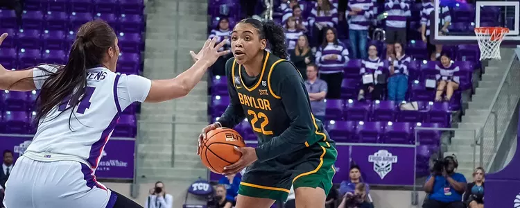 Bella Fontleroy on offense against TCU