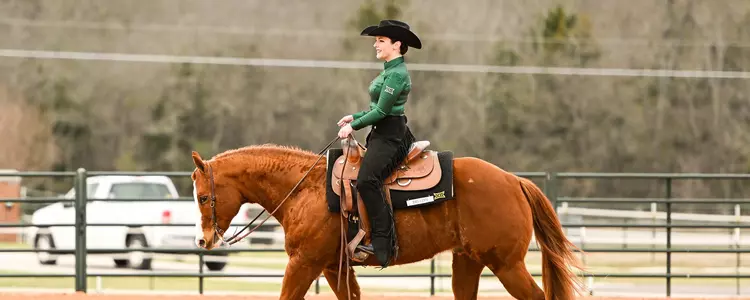 Elsie Naruszewicz in a Horsemanship ride