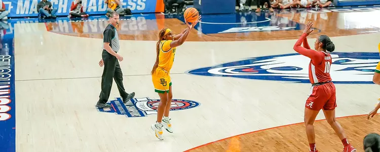 Ja'Mee Asberry shoots an open three against Alabama in the NCAA WBB First Rounds
