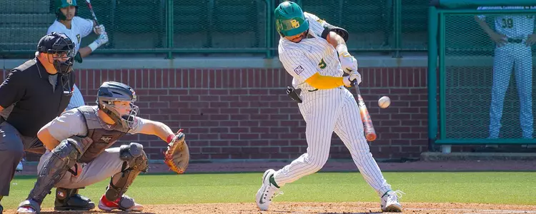 Hunter Simmons hits against YSU in 2023