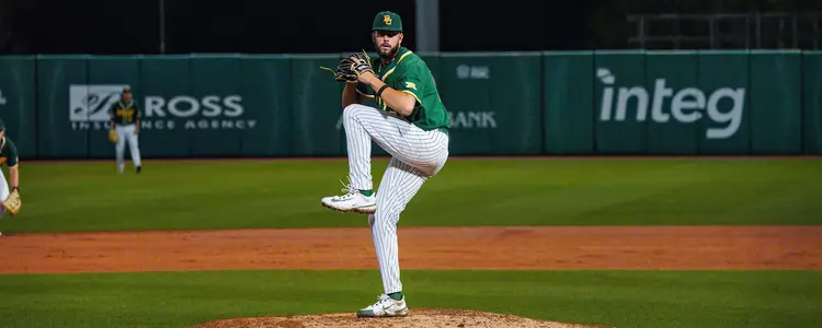 Cole Stasio pitching in 2023