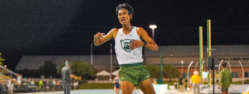 Noah Monroy winning the 5k at the 2023 MJ