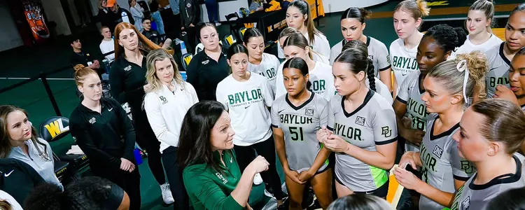Coach Felecia Mulkey talks to the team against Quinnipiac