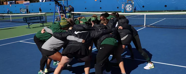 WT Team Huddle at Florida