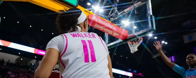 Jada Walker inbounds against Kansas