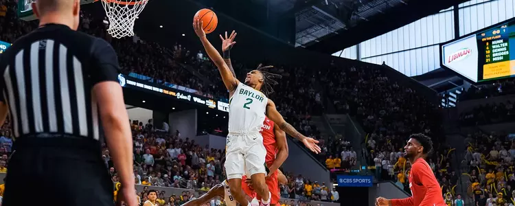 Jayden Nunn goes for the layup against Houston