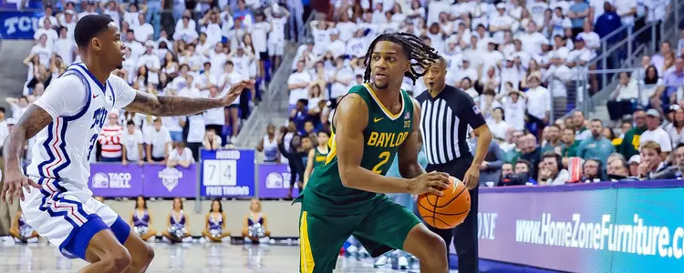 Jayden Nunn surveys the court against TCU