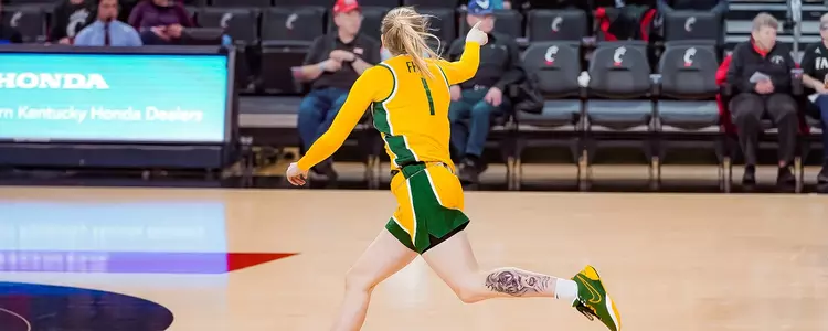 Denae Fritz against Cincinnati