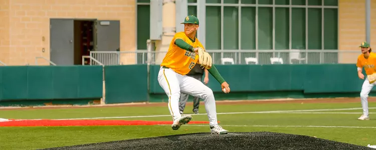 Mason Green pitching at Houston 2024