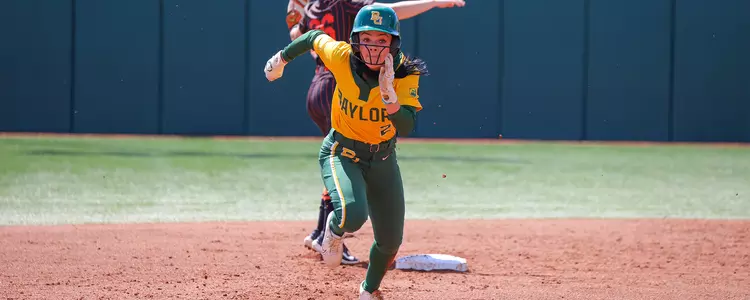 Taylor Strain running against Oklahoma State