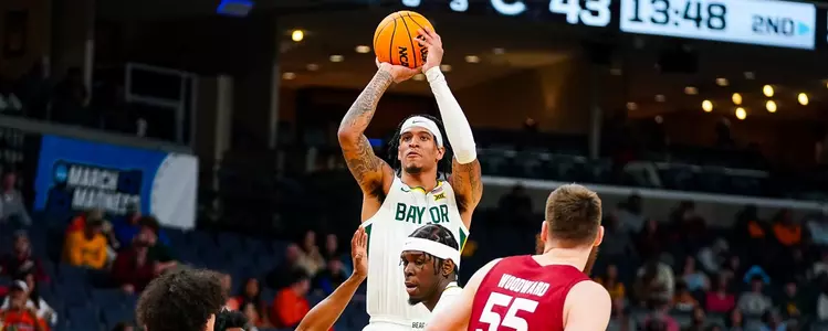 Jalen Bridges shoots a three against Colgate