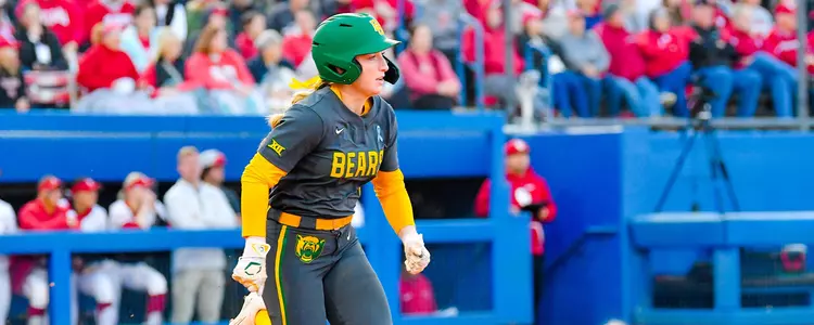 Leah Cran running to first against Oklahoma
