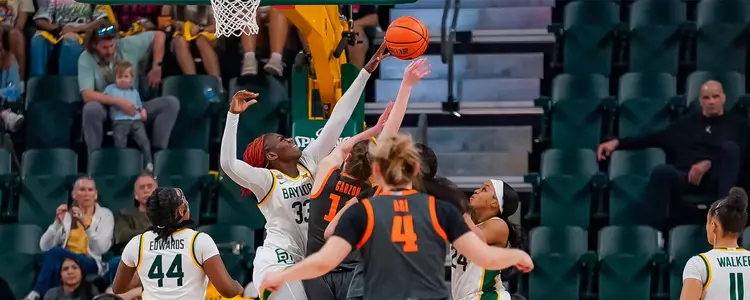 Aijha Blackwell gets a block against Oklahoma State