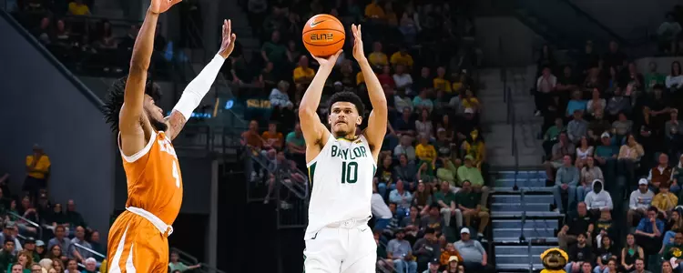 RayJ Dennis shoots against Texas
