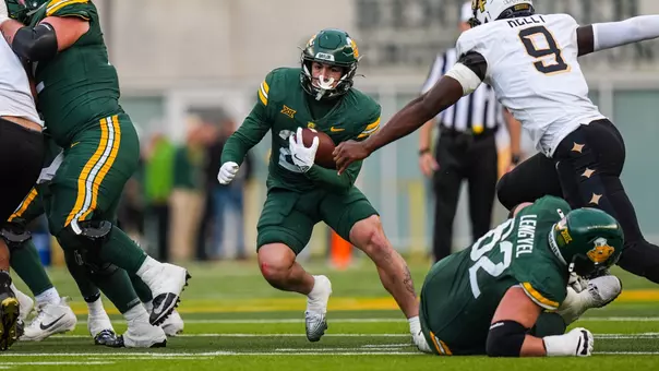 Caden Knighten running against UCF during the homecoming game