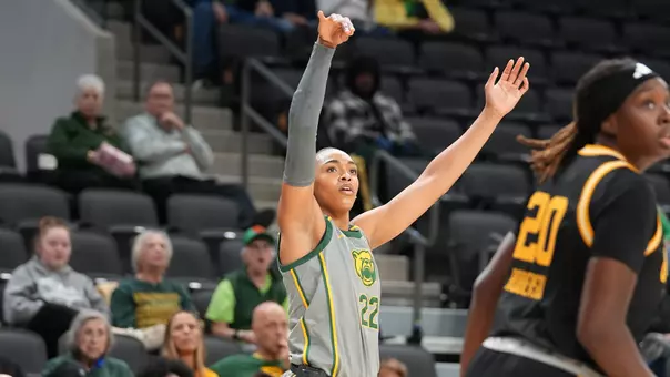 Bella Fontleroy makes 3-pointer vs Grambling State 2025