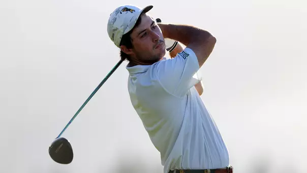 Jonas Appel in Hawaii in 2025