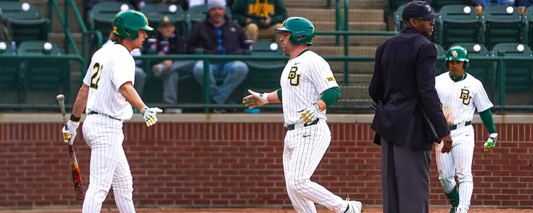 Cortlan Castle and Jack Little high five vs Gonzaga 2025