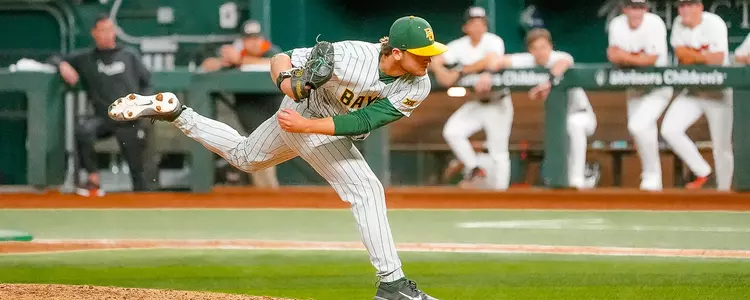 Ethan Calder pitching against Oregon State 2025