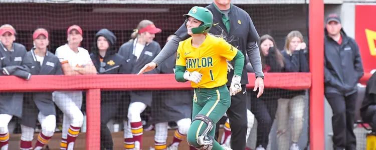Leah Cran HR vs ISU