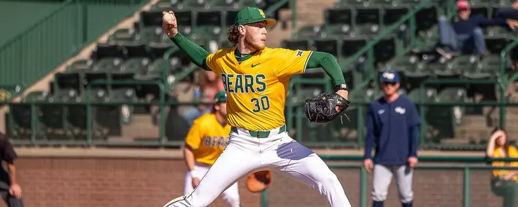 Gabe Craig pitching 2025