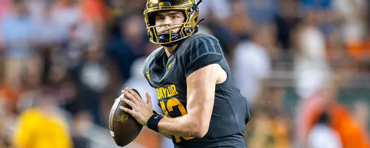 Sawyer Robertson in action vs. Auburn in 2025