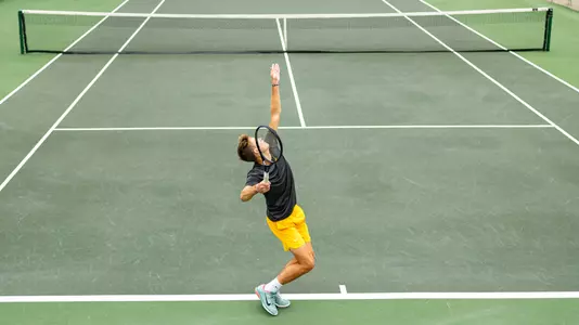 Luc Koenig Serve