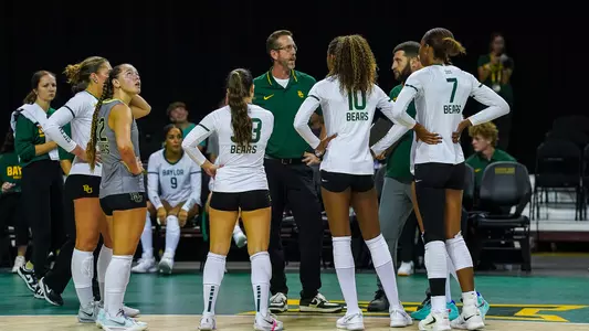 Baylor Huddles during a CHallenge against UTEP in 2026